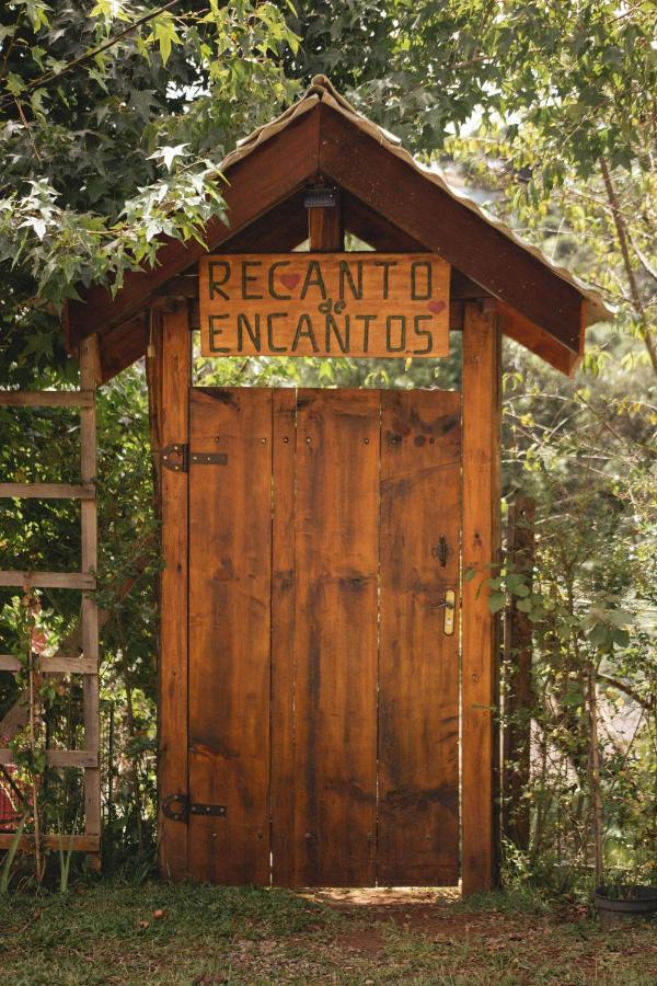 Recanto De Encantos Campos do Jordão Exteriör bild